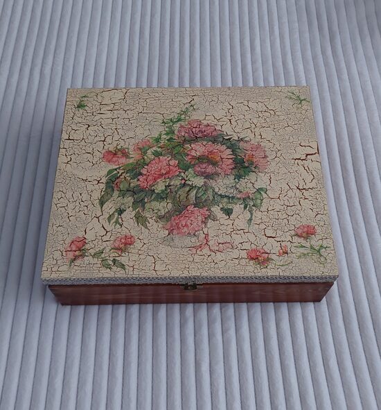 Liela izmēra koka kārba