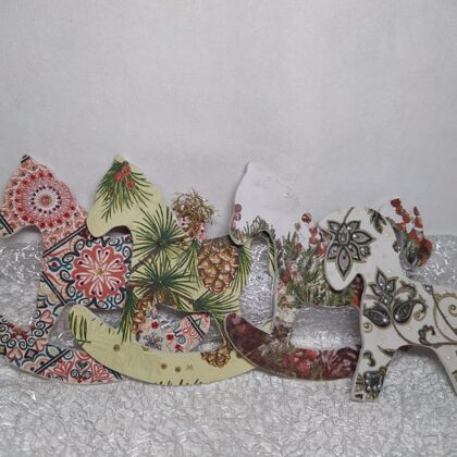 Rotājumi dāvanām un eglei